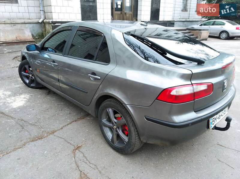 Ліфтбек Renault Laguna 2001 в 