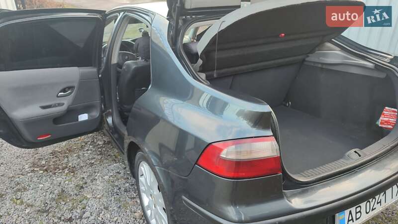 Лифтбек Renault Laguna 2001 в Могилев-Подольске фото 17 Лифтбек Renault Laguna 2001 в Могилев-Подольске