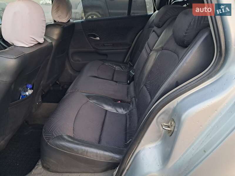 Універсал Renault Laguna 2002 в Рівному фото 2 Універсал Renault Laguna 2002 в Рівному