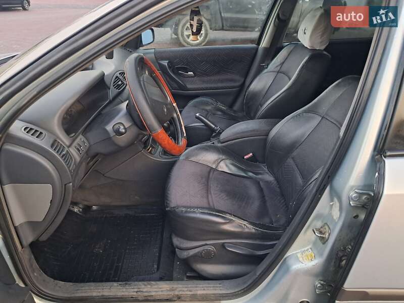 Універсал Renault Laguna 2002 в Рівному фото 7 Універсал Renault Laguna 2002 в Рівному