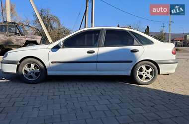 Лифтбек Renault Laguna 2000 в 