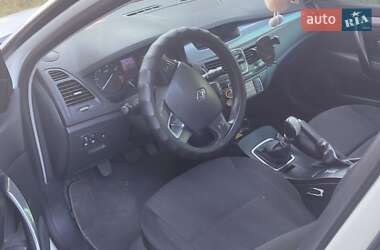 Лифтбек Renault Laguna 2009 в 