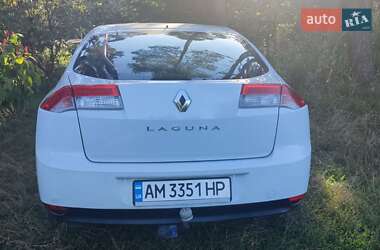 Лифтбек Renault Laguna 2009 в 
