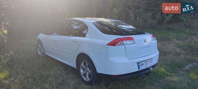 Лифтбек Renault Laguna 2009 в Звягеле