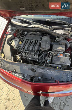 Ліфтбек Renault Laguna 2005 в 