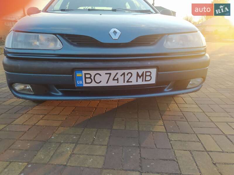 Лифтбек Renault Laguna 1994 в Самборе