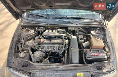 Лифтбек Renault Laguna 1996 в 