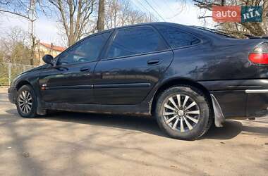 Лифтбек Renault Laguna 1996 в 