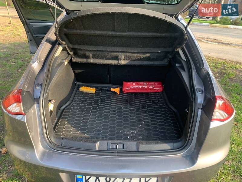 Лифтбек Renault Laguna 2012 в Киеве фото 9 Лифтбек Renault Laguna 2012 в Киеве