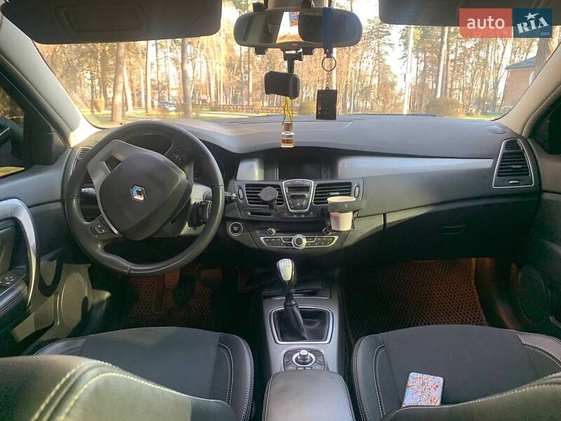 Лифтбек Renault Laguna 2012 в Киеве фото 2 Лифтбек Renault Laguna 2012 в Киеве