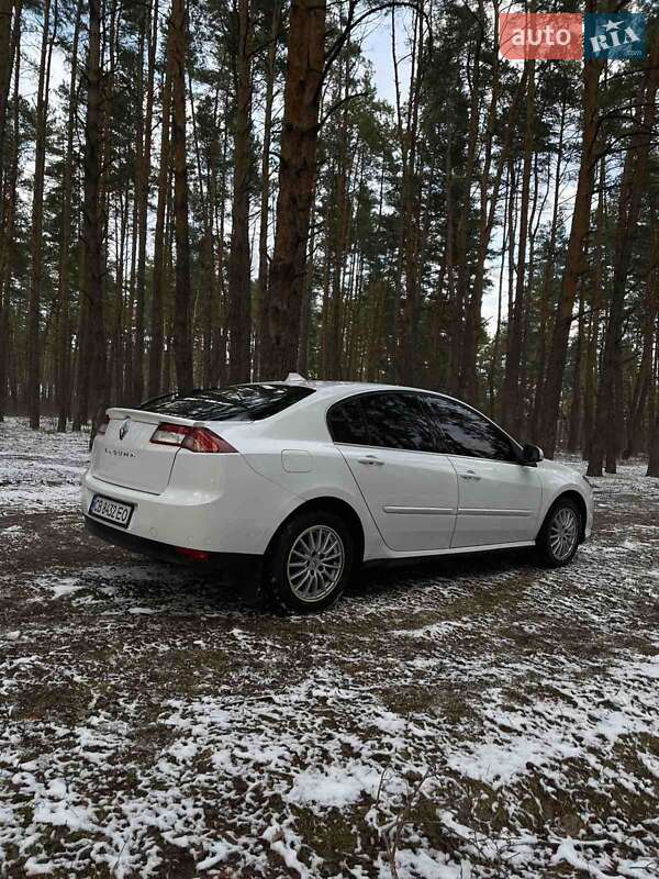 Лифтбек Renault Laguna 2011 в Прилуках