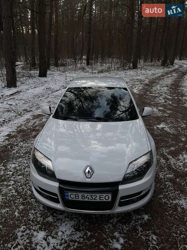 Лифтбек Renault Laguna 2011 в Прилуках