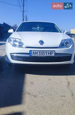 Лифтбек Renault Laguna 2009 в 
