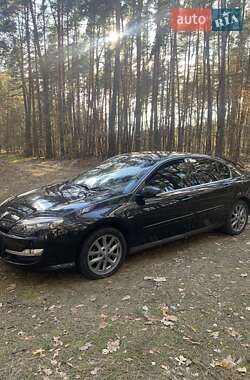 Ліфтбек Renault Laguna 2014 в 