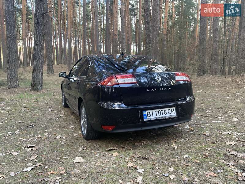 Ліфтбек Renault Laguna 2014 в Гадячі