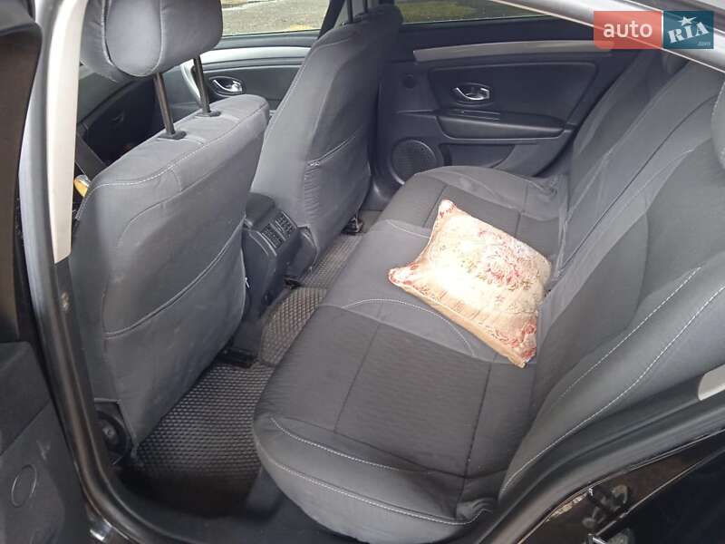 Ліфтбек Renault Laguna 2013 в Первомайську фото 8 Ліфтбек Renault Laguna 2013 в Первомайську