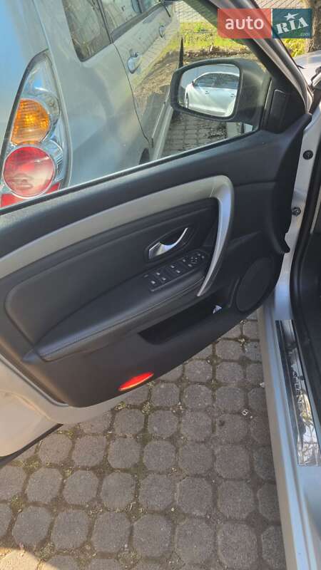 Ліфтбек Renault Laguna 2014 в Львові