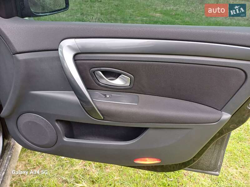 Универсал Renault Laguna 2010 в Ивано-Франковске фото 15 Универсал Renault Laguna 2010 в Ивано-Франковске