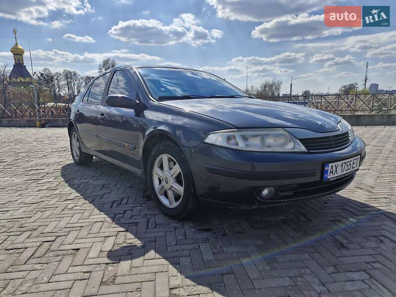 Лифтбек Renault Laguna 2002 в 