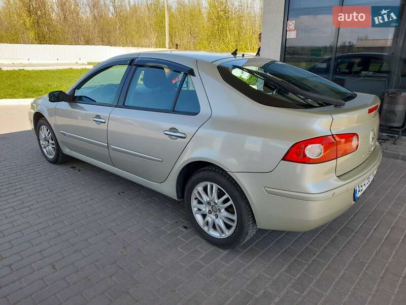 Лифтбек Renault Laguna 2006 в Тульчине