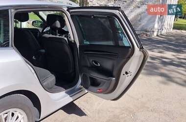 Универсал Renault Laguna 2011 в 