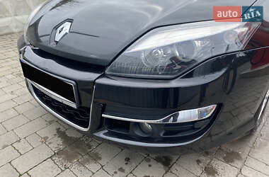 Лифтбек Renault Laguna 2011 в 