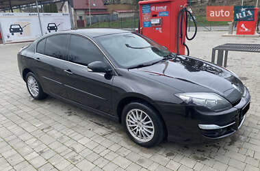 Лифтбек Renault Laguna 2011 в 