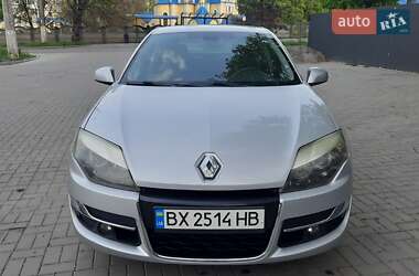 Лифтбек Renault Laguna 2011 в 