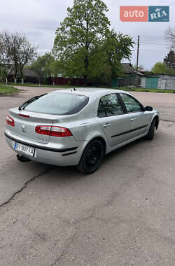 Лифтбек Renault Laguna 2003 в 