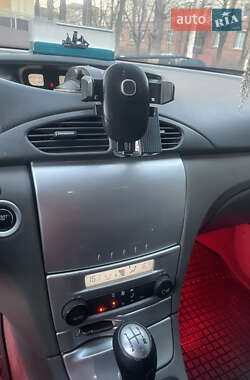 Ліфтбек Renault Laguna 2005 в 