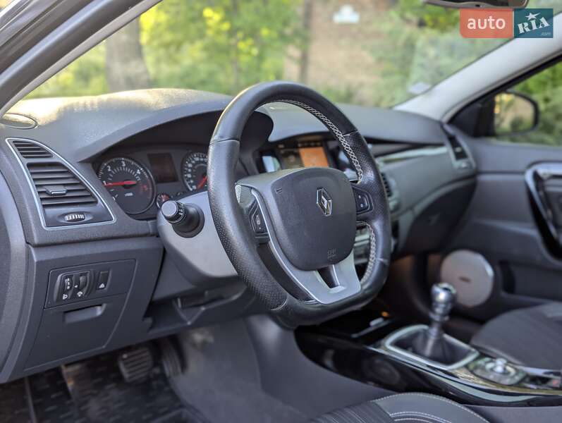 Ліфтбек Renault Laguna 2013 в Хмельницькому