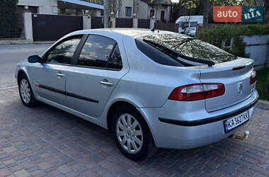 Лифтбек Renault Laguna 2003 в 