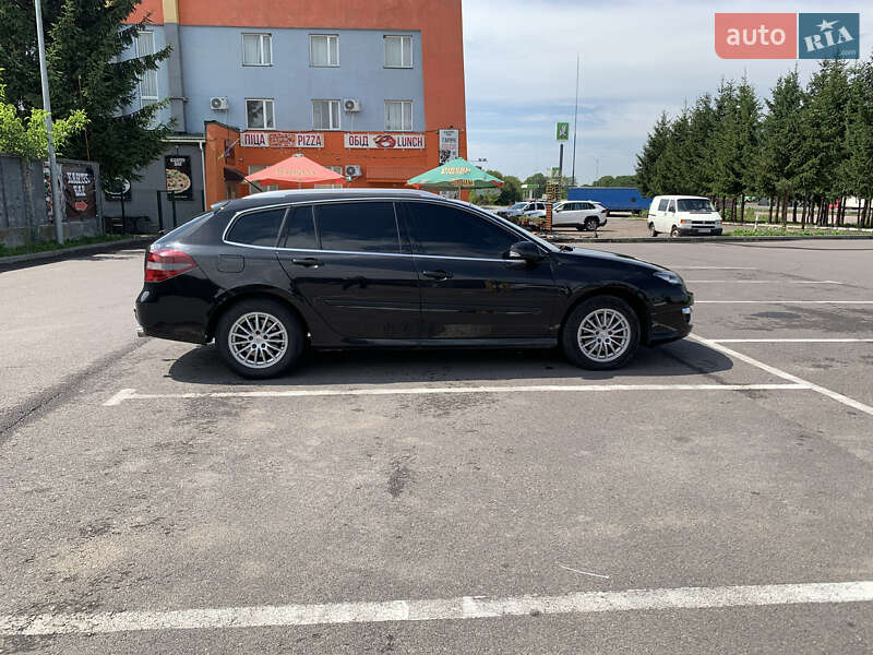 Универсал Renault Laguna 2013 в Ровно