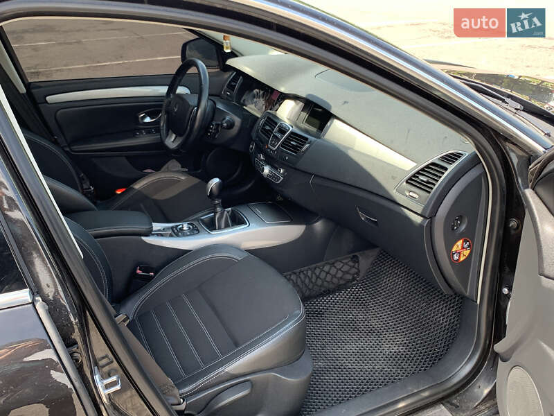 Универсал Renault Laguna 2013 в Ровно