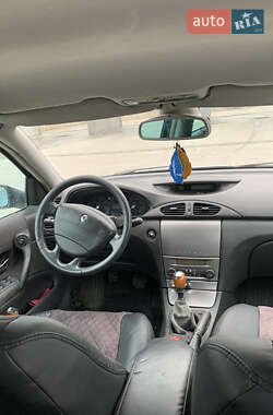 Универсал Renault Laguna 2001 в 