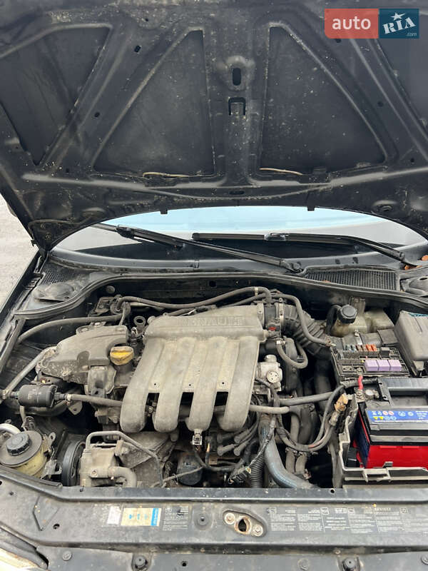 Ліфтбек Renault Laguna 2002 в Києві