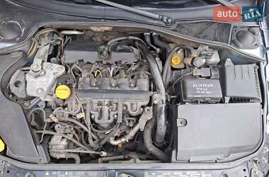 Лифтбек Renault Laguna 2005 в 
