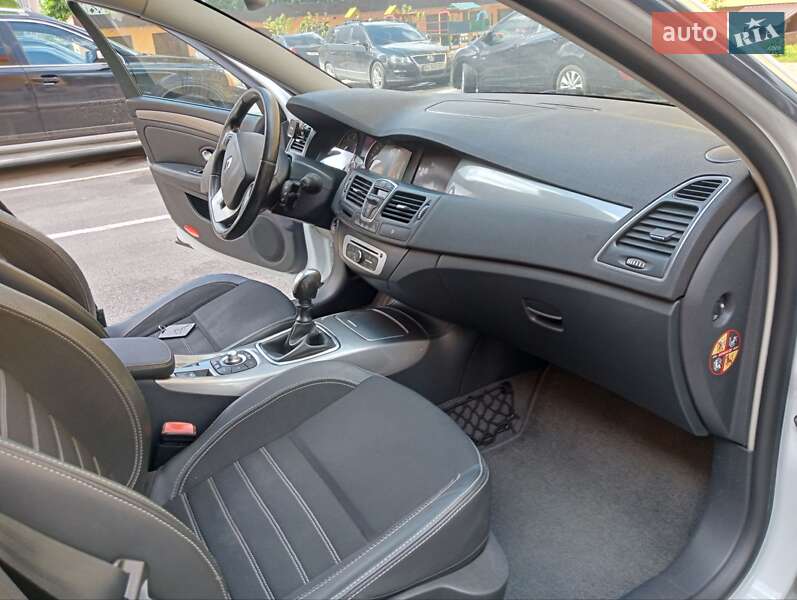 Лифтбек Renault Laguna 2014 в Тернополе