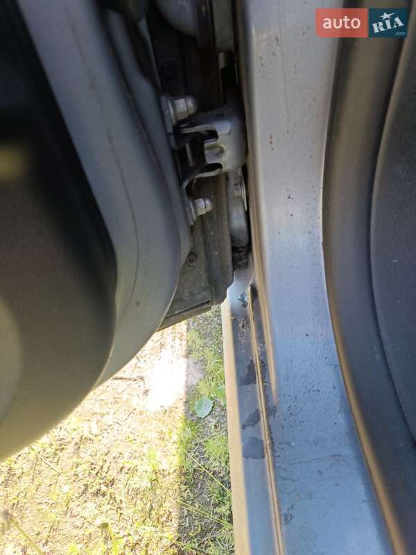 Універсал Renault Laguna 2010 в Ромнах фото 20 Універсал Renault Laguna 2010 в Ромнах