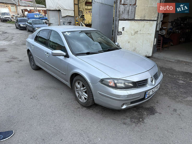 Лифтбек Renault Laguna 2005 в 