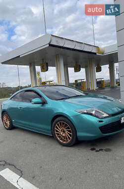 Купе Renault Laguna 2009 в 