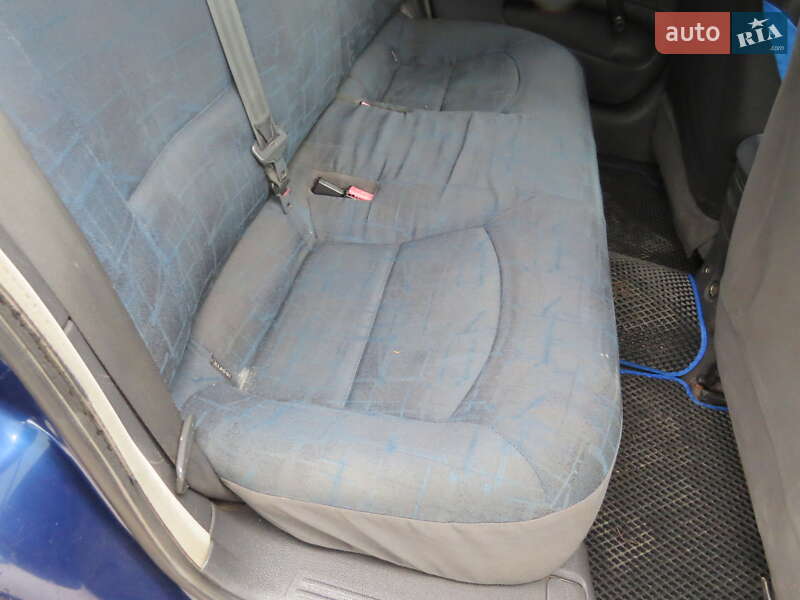 Ліфтбек Renault Laguna 2002 в Кропивницькому