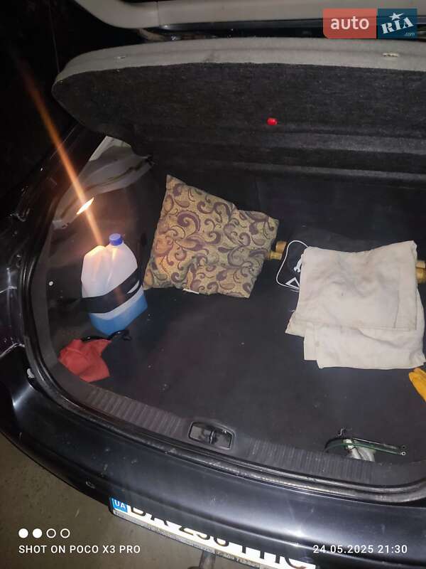 Лифтбек Renault Laguna 2003 в Гайвороне