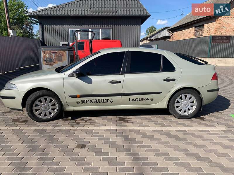 Лифтбек Renault Laguna 2001 в Киеве