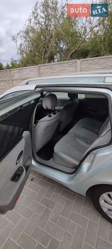 Універсал Renault Laguna 2003 в Луцьку
