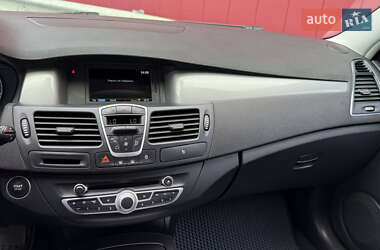 Ліфтбек Renault Laguna 2011 в 
