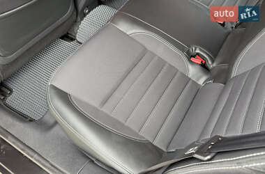 Ліфтбек Renault Laguna 2011 в 