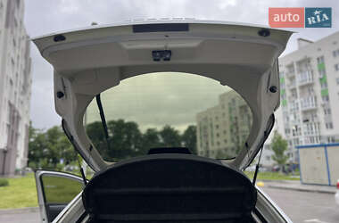 Ліфтбек Renault Laguna 2008 в 
