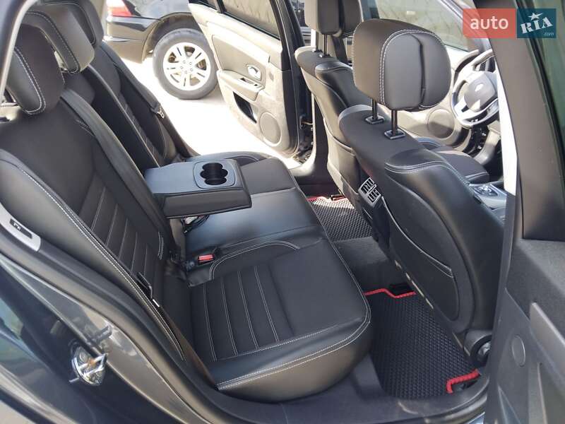 Универсал Renault Laguna 2012 в Ивано-Франковске