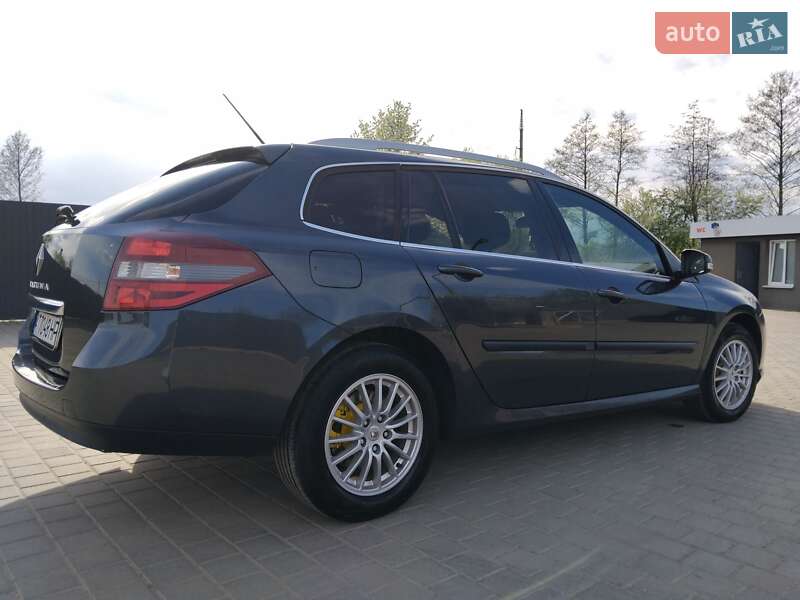 Универсал Renault Laguna 2012 в Ивано-Франковске